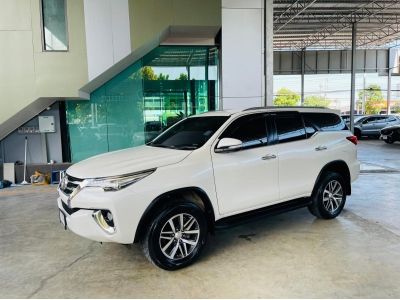 TOYOTA FORTUNER 2.4 V ปี 2016